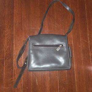 Chic Leather Crossbody Bag
